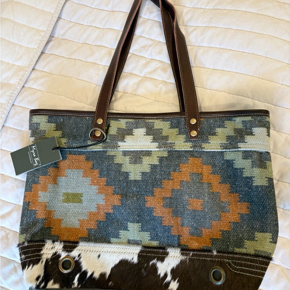 Myra Go Trendy Tote Bag